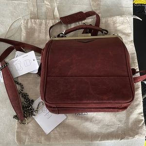 Bebebark by LaFlore Paris, cognac, convertible, like new with tags